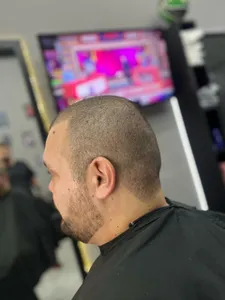 CORTE DE CABELO SIMPLES: R$ 35,00